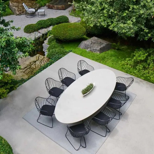 Exes Dining Table