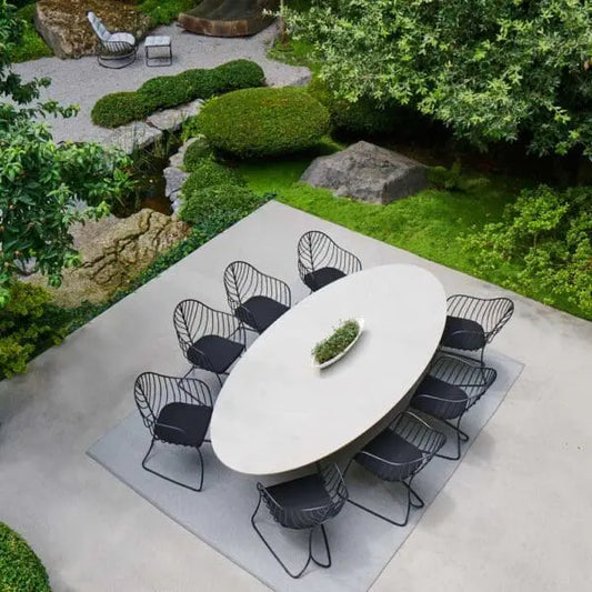 Exes Dining Table